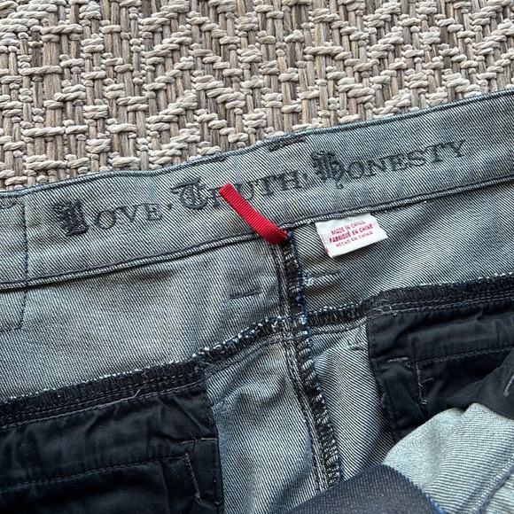 Parasuco Men’s Dark Wash Wide Leg Cargo Jeans. Sz 38 Large Flap Pockets. - Picture 8 of 11